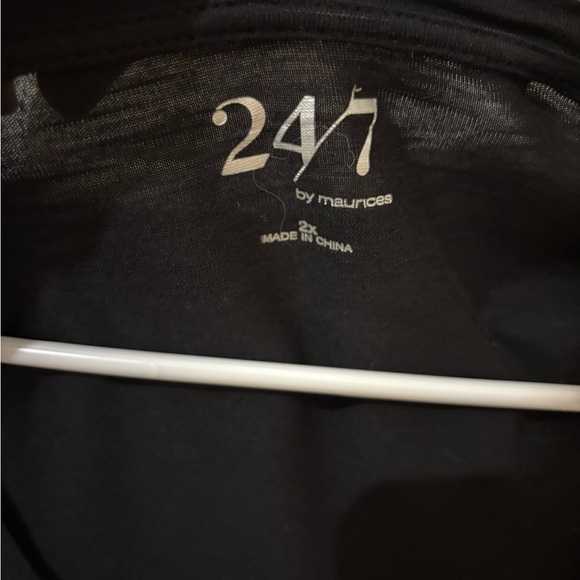 Maurice's Top - Picture 3 of 3